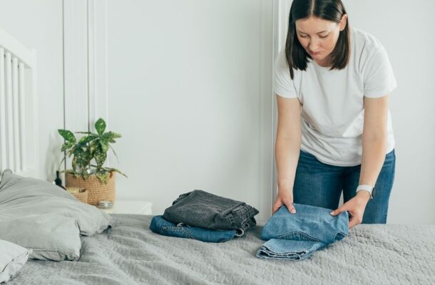 Jak składać ubrania i tekstylia? Poznaj najlepsze metody!