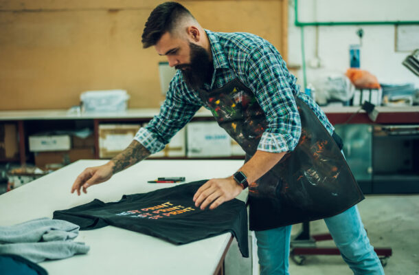 Nadruk na koszulce – cena i jej wyznaczniki