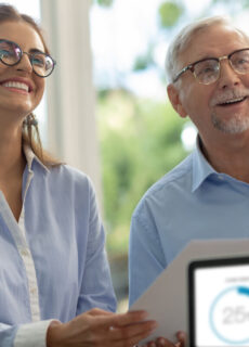 Jak wybrać koszule z logo firmy? Praktyczne porady