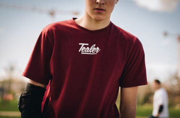 Jak skutecznie wybrać odzież reklamową do promocji firmy?