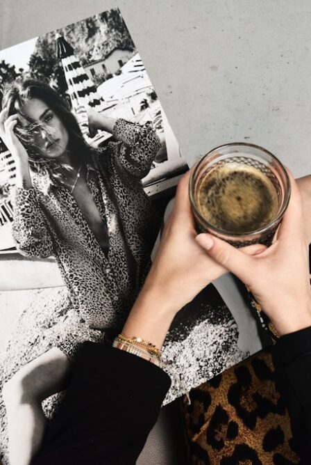 Sklep internetowy z odzieżą damską – elegancja i jakość w ofercie Anataka.pl