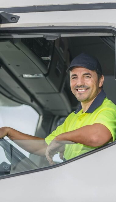 Jaka odzież dla pracowników firmy transportowej sprawdzi się najlepiej?